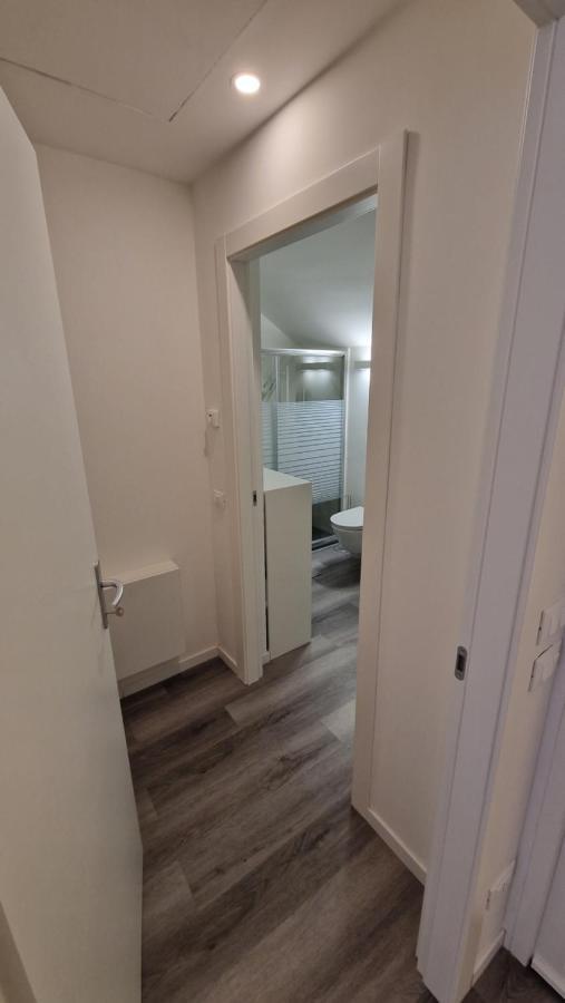 Cozy Apartment Milano Affori M3 Buitenkant foto